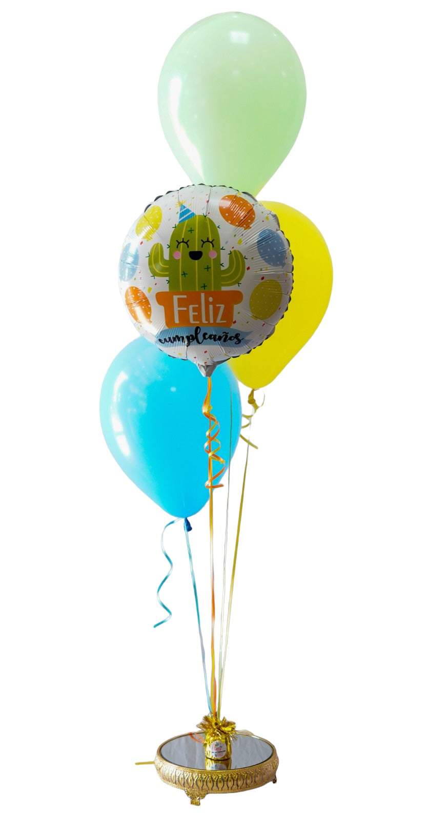 Arreglo de Globos 3 latex 12" mas un Metálico de 18"