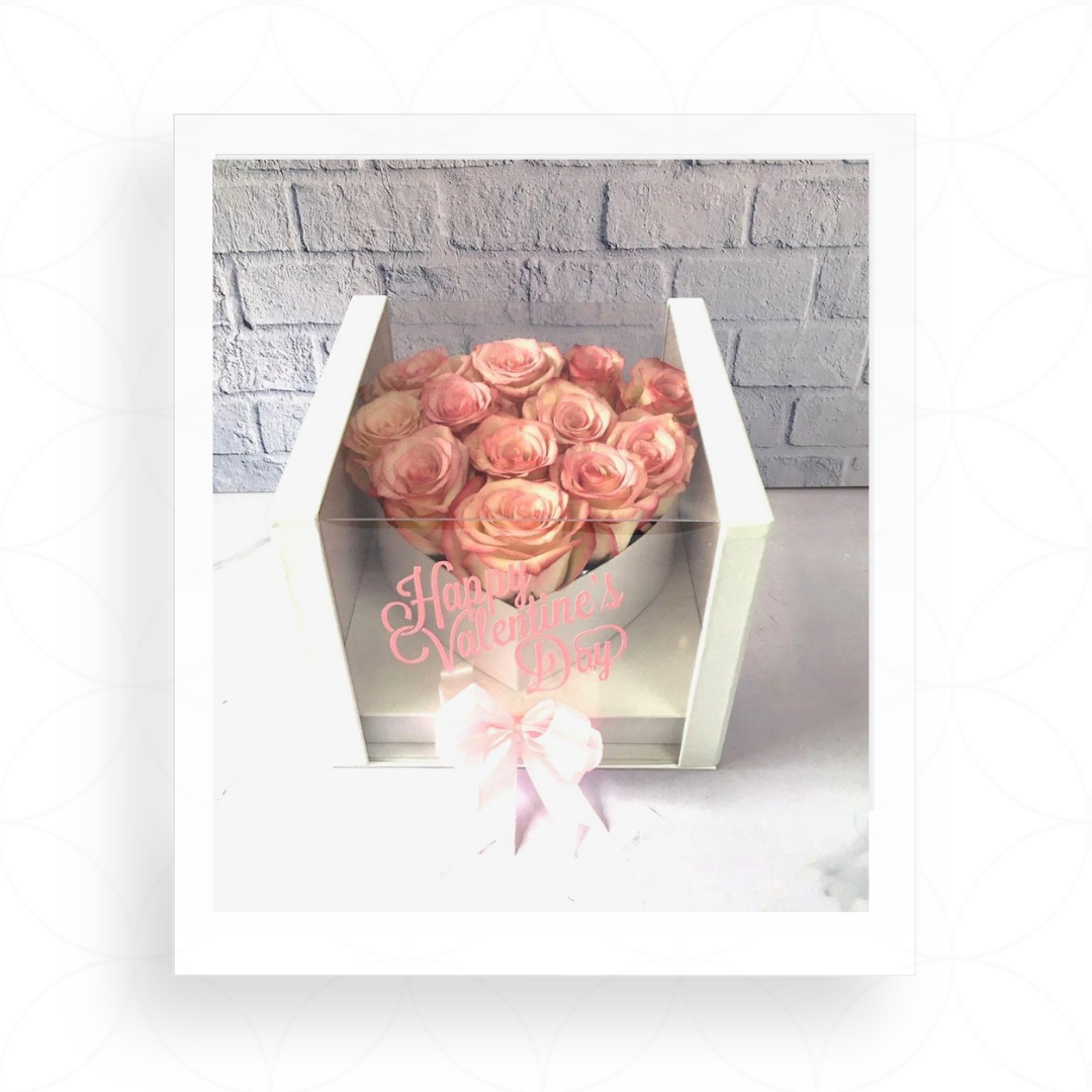 Arreglo de flores en caja corazon blanca con gaveta