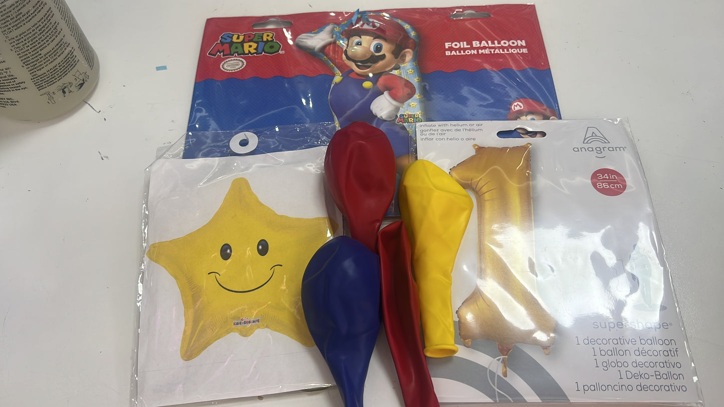 Arreglo de Mario + número + globos