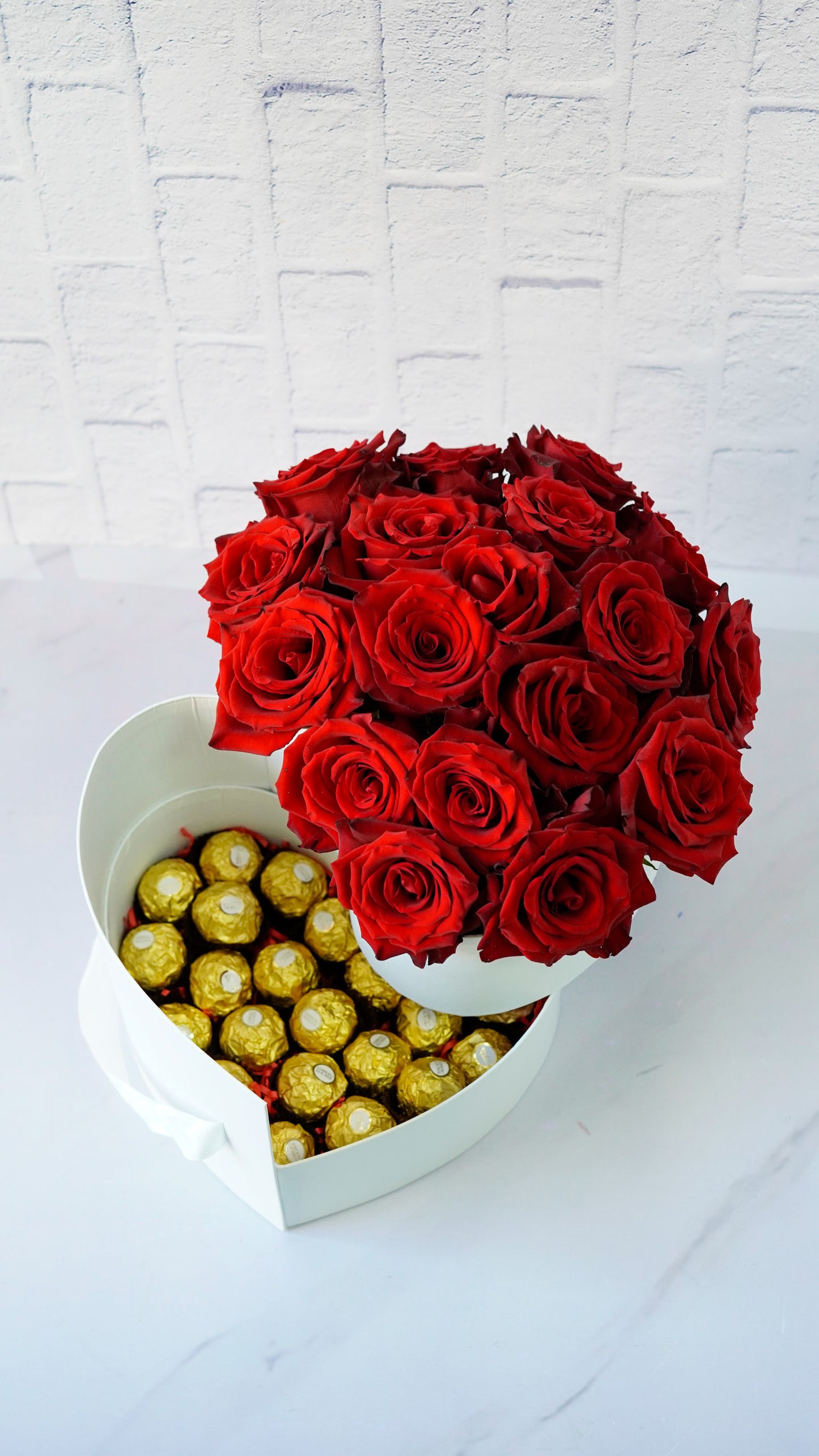 Arreglo De Flores & Chocolates Ferrero Rocher