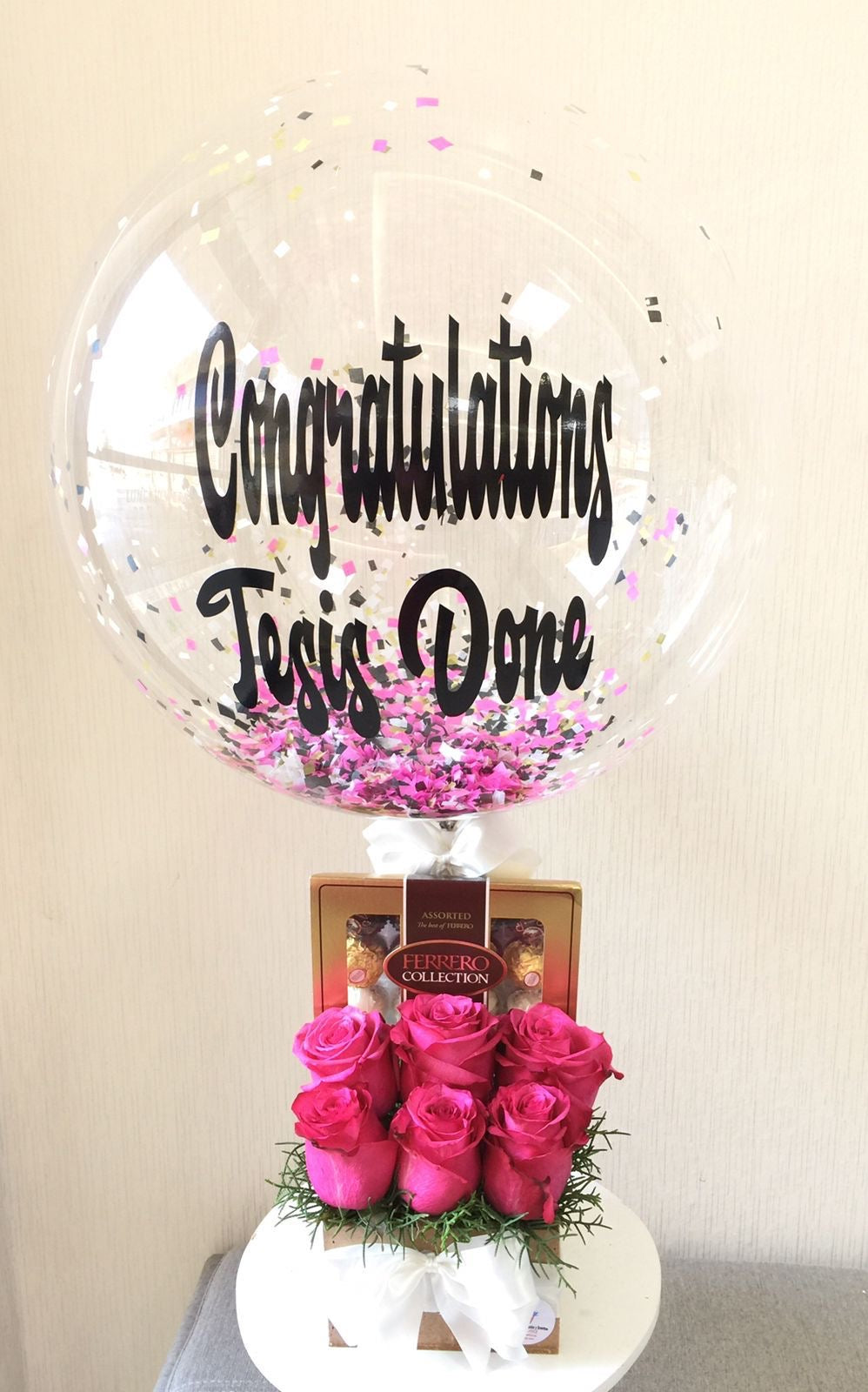 Congratulatios Tesis Done + Ferrero Rocher