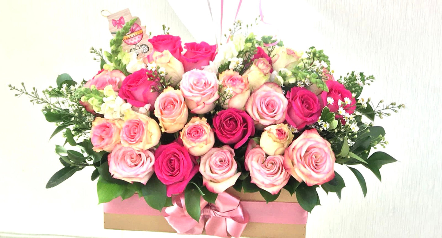 Arreglo de 24 flores varios tonos rosados